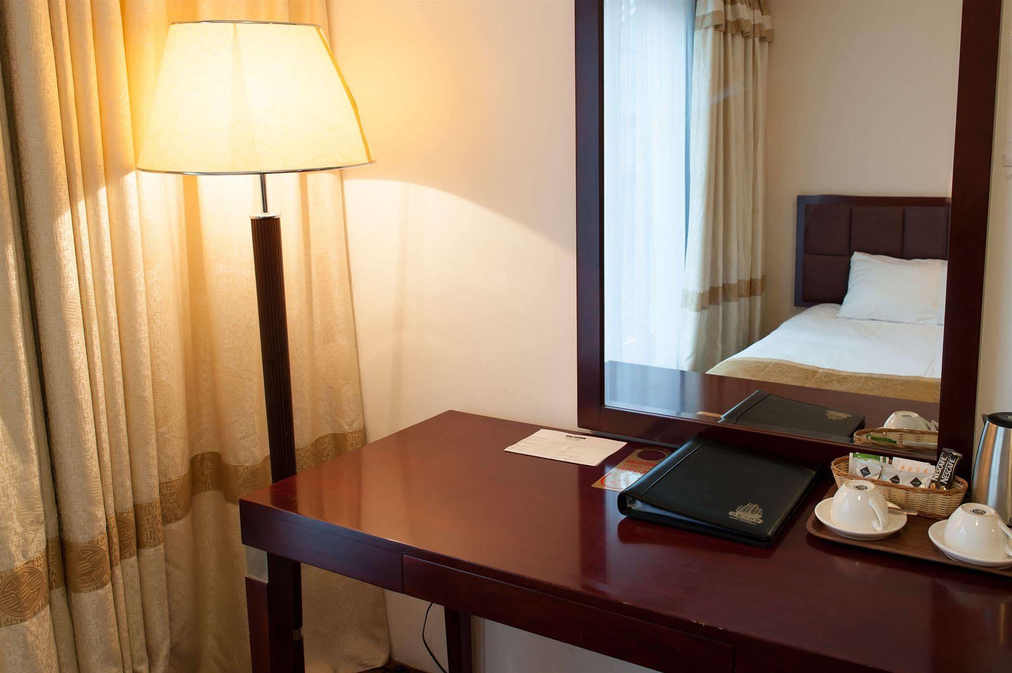 Hotel Hague Center L'Aia Esterno foto